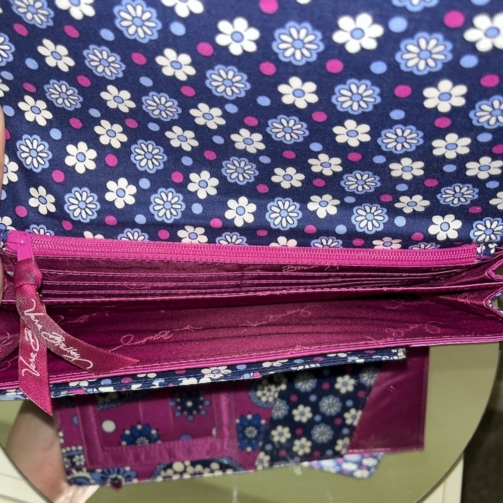 VERA BRADLEY BOYSENBERRY TRAVEL WALLET - Picture 5 of 11